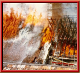 1984, Kirchenbrand, bei welchem auch die Orgel verbrannte.