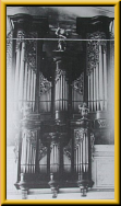 1798, mechanische Orgel von Franz Josef Otter, Trimbach SO. Wurde 1898 durch die Goll-Orgel ersetzt.
