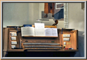 elektronisches Instrument im Chor