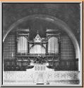 Orgel 1893, Friedrich Goll, Luzern, mechanisch, Kegelladen, 2P/16. Die seitlichen Erweiterungen mit Holzgittern zeigen den Zustand von 1917.