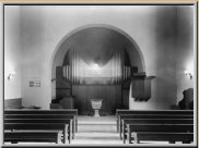 Orgel im Chor der Ref. Kirche Dägerlen ZH; 1944, Kuhn AG, Männedorf, 2P/12