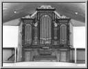 Goll-Orgel 1938, seitliche Anbauten wegen nachträgölioch eingebautem Schwellkasten.