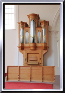 Werthenstein LU, Missionsseminar. (Das Bild zeigt nicht den Standort Werthenstein, es handelt sich aber um eine baugleiche Orgel von Hauser).