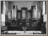 Orgel Kuhn 1920 im Chor, pneumatische Kegelladen, II/35