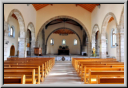 Die Orgel stgeht im Chor hinten rechts