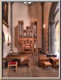 Orgel am neuen Standort in der Kirche in Gex (Frankreich).